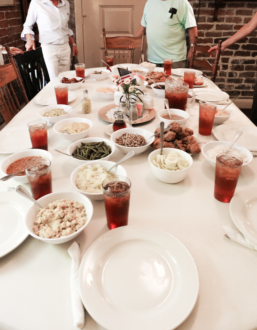 savannah-georgia-mrs-wilkes-2